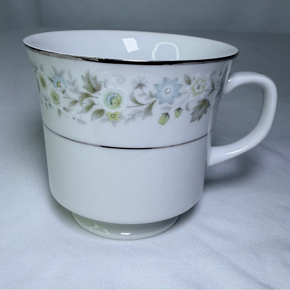 Vintage Porcelain Imperial China W Dalton #745 Blue And Silver Wildflower Teacup